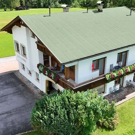 Landhaus Ahrn * Лойташ
